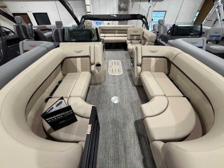 2026 Bennington 22MSB - SPS - Blackout US-ETWS0123L526 [photo 3]